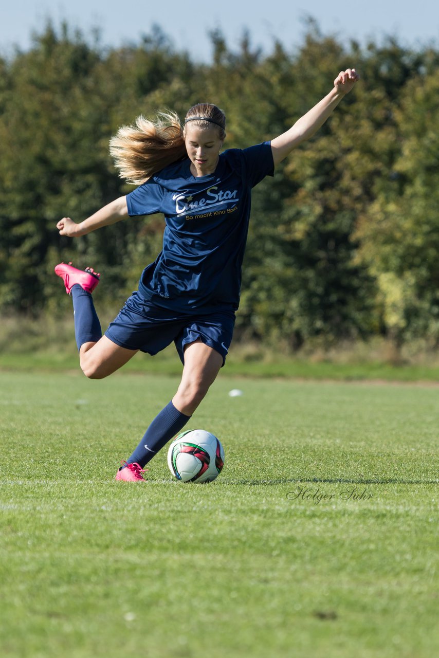 Bild 92 - B-Juniorinnen Krummesser SV - SV Henstedt Ulzburg : Ergebnis: 0:3